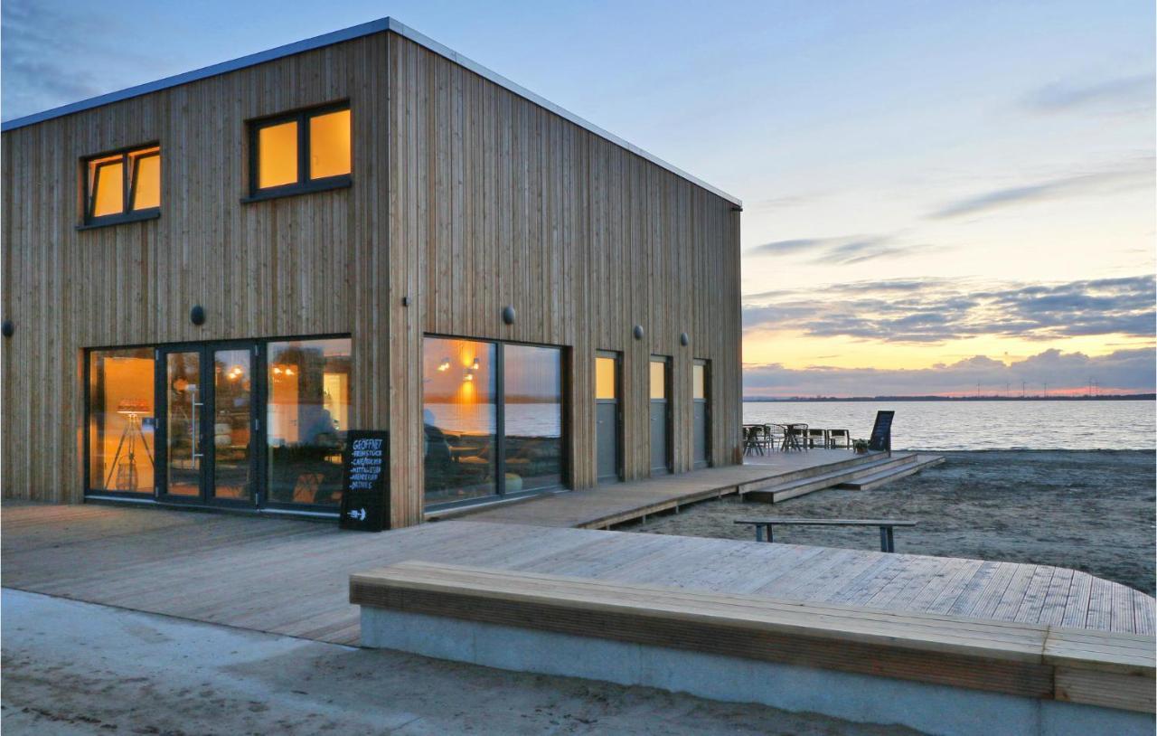 Amazing Home In Lembruch-Duemmer See With Sauna Экстерьер фото